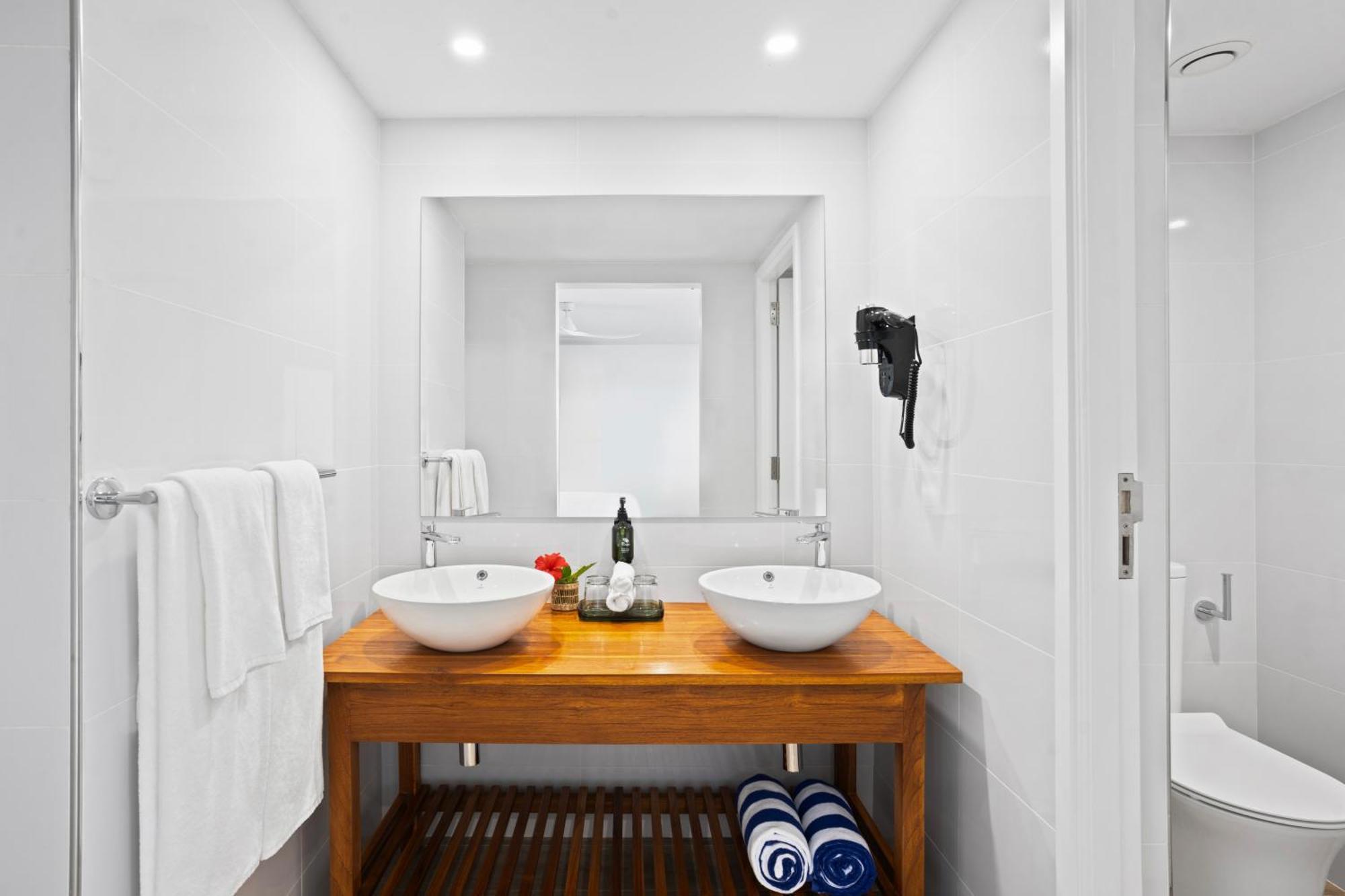 The Bay Seychelles Boutique Hotel And Apartments Anse a La Mouche エクステリア 写真